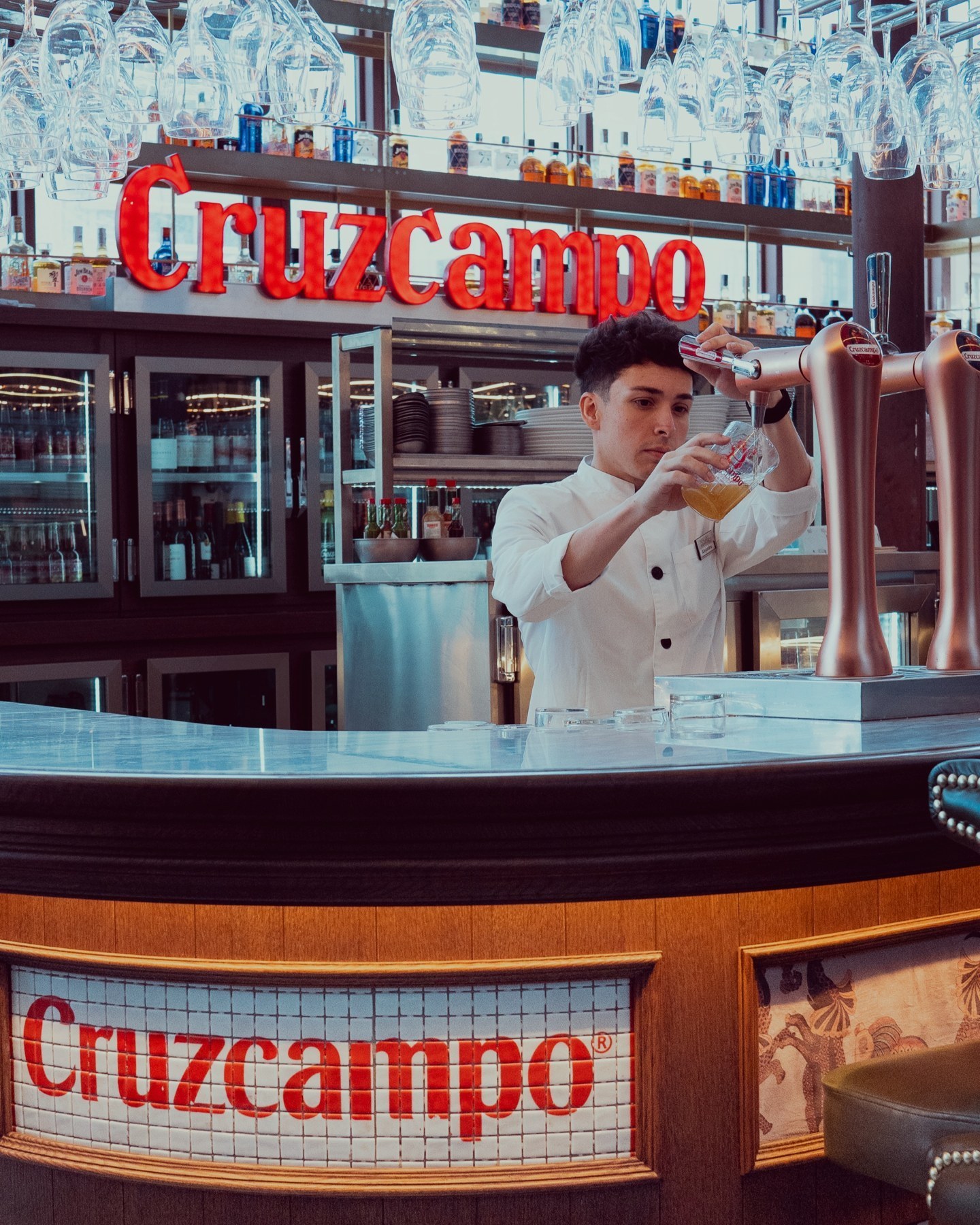 Cruzcampo bar inside Mercado del Barranco